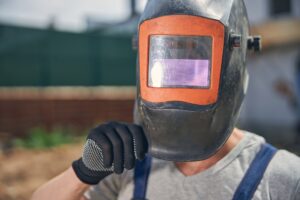 caucasian male worker safety shield posing camera 447912 3344 1